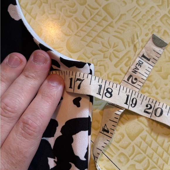 Vintage Stylish Black and White Sleeveless Dress - Picture 6 of 8